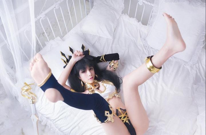 男ji大巴进入女人app的背景